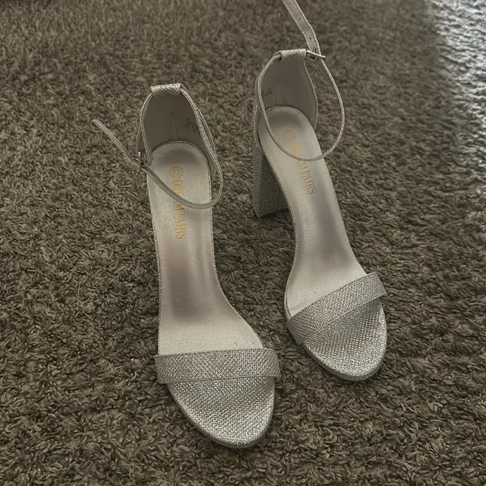 Dreampairs Sparkly Silver Heels